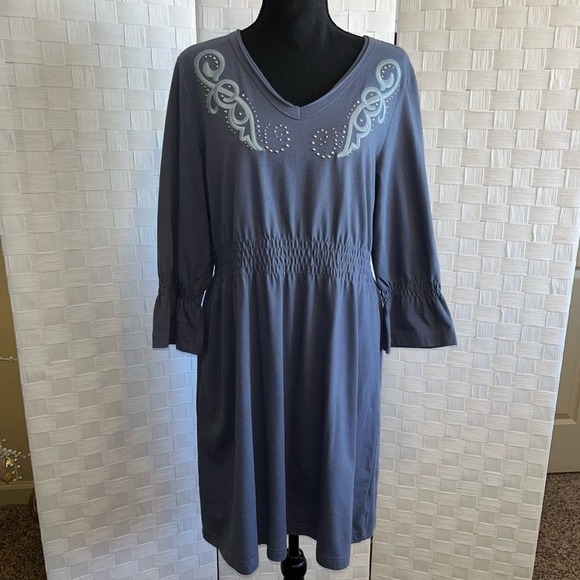 Ariat Dresses & Skirts - Ariat Women’s Embroidered Ruched Midi Dress Size Large Blue 3/4 Fitted Sleeve